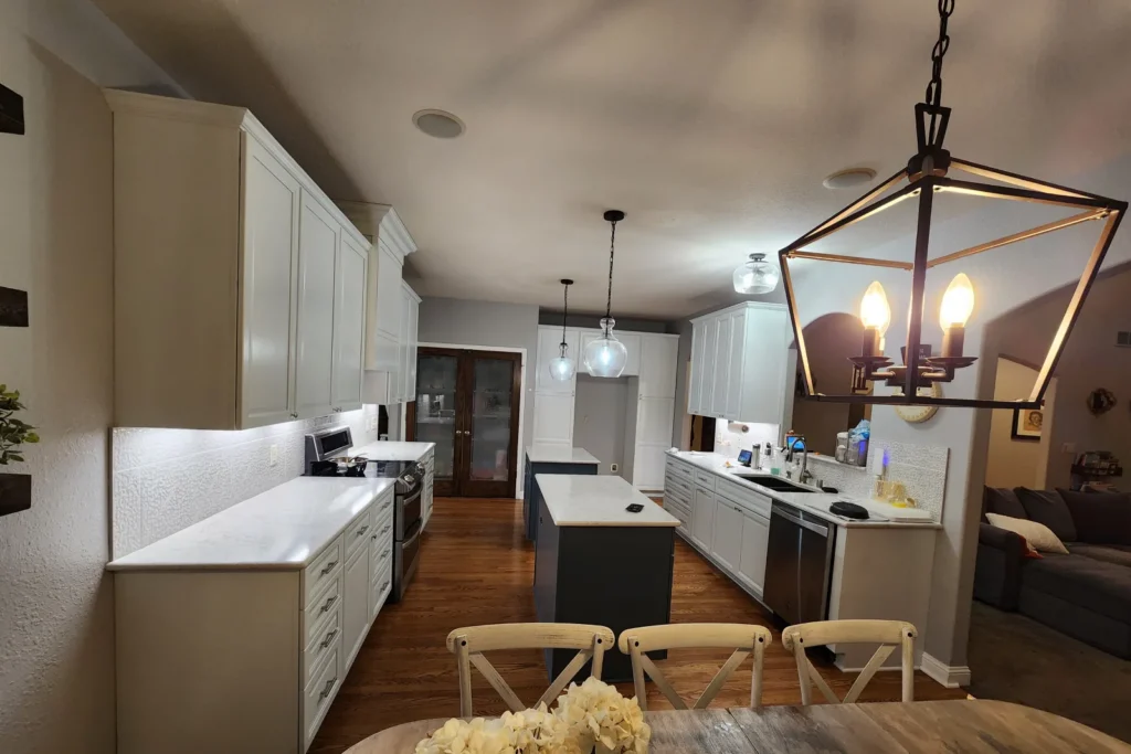 Refinished cabinets revitalize Kitchen for Milwaukee and Waukesha county residents